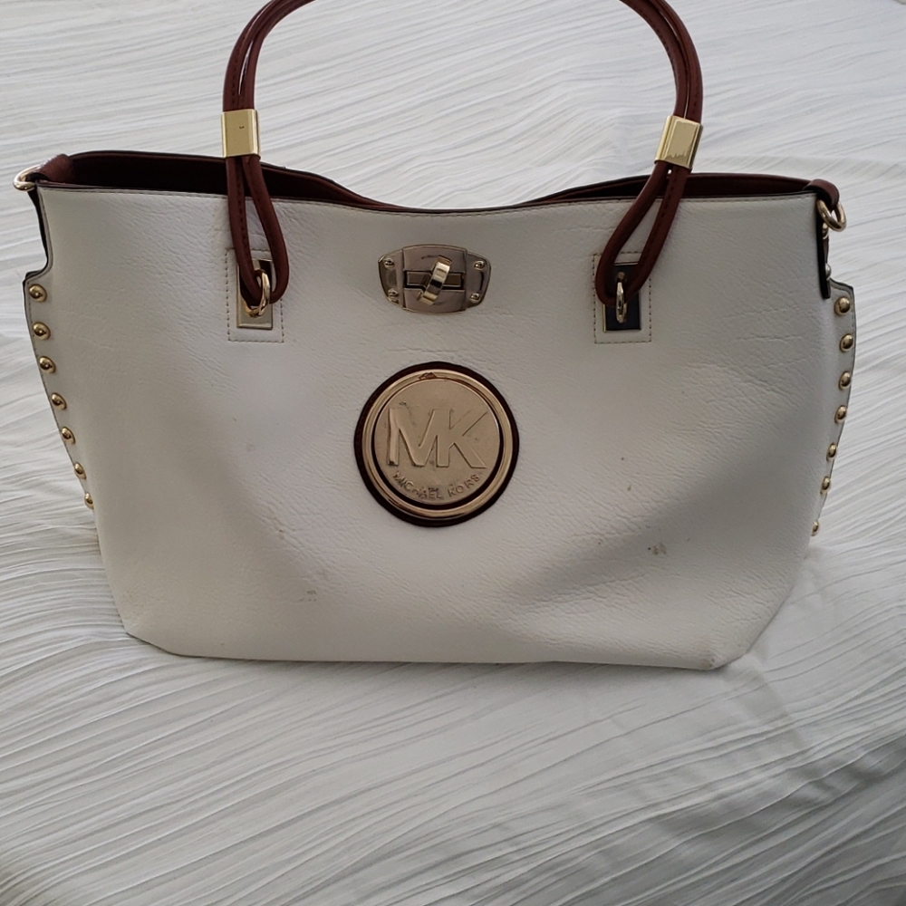 Michael Kors white pocketbook